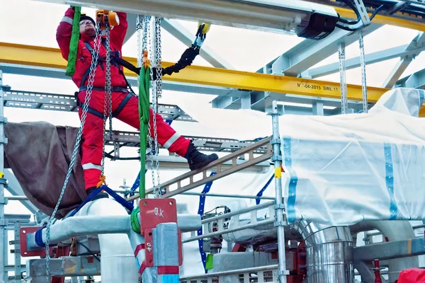 Scaffolding services on gas plant